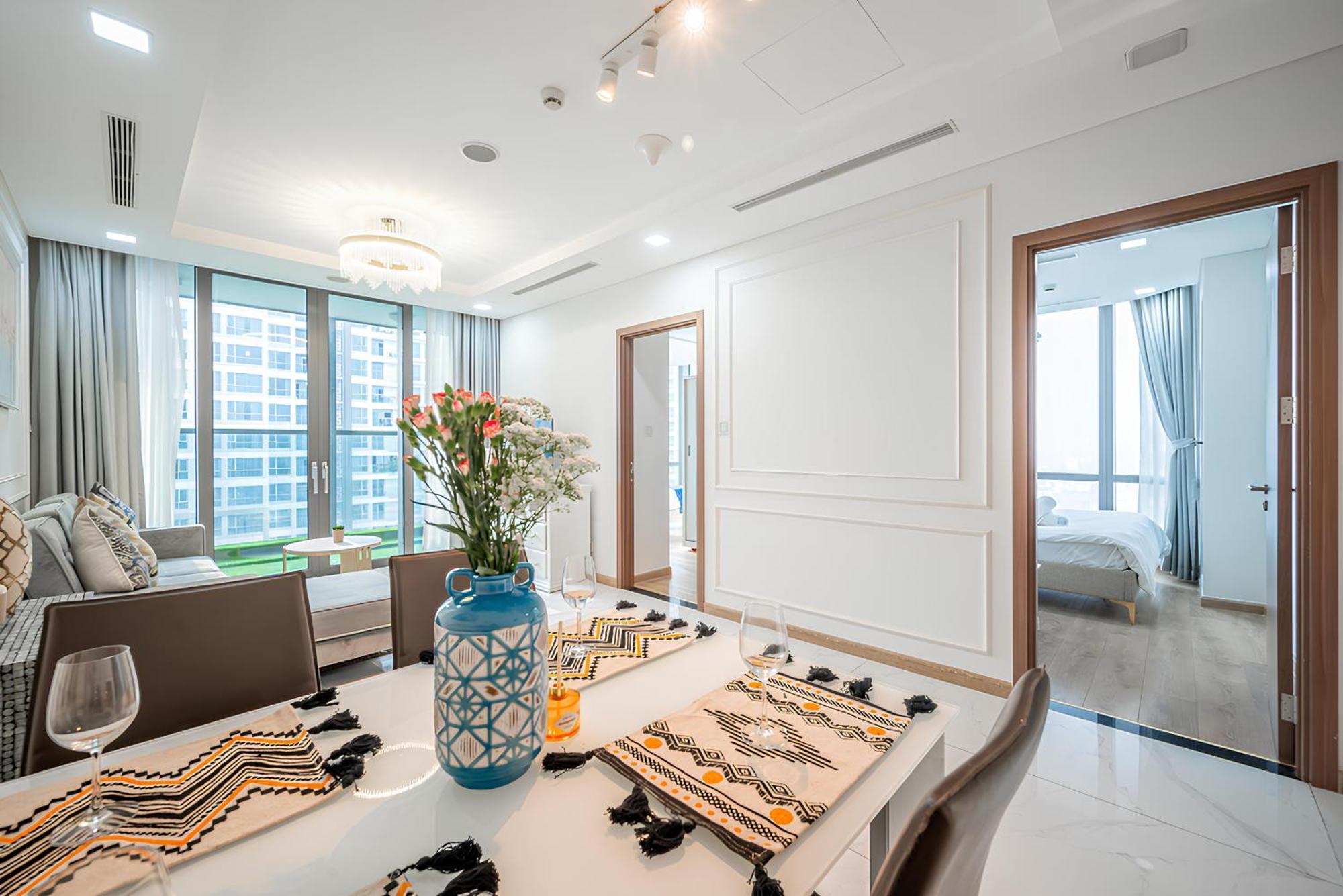 Elara Landmark Apartment