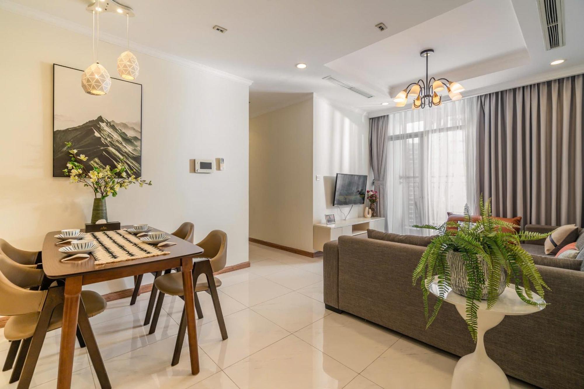 Elara Landmark Apartment