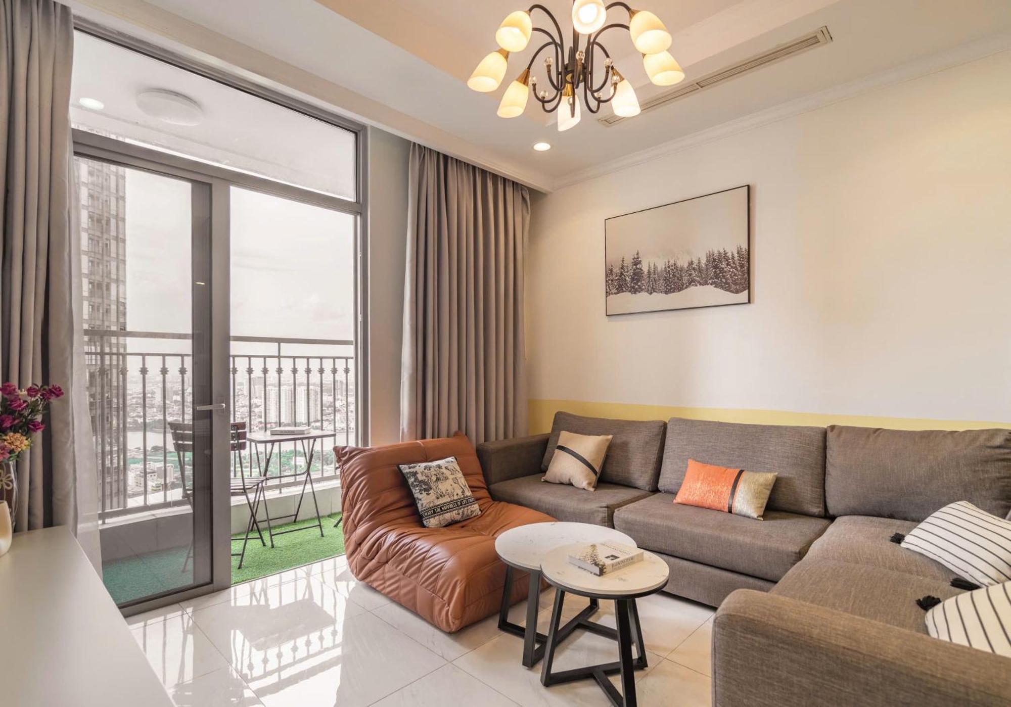 Elara Landmark Apartment